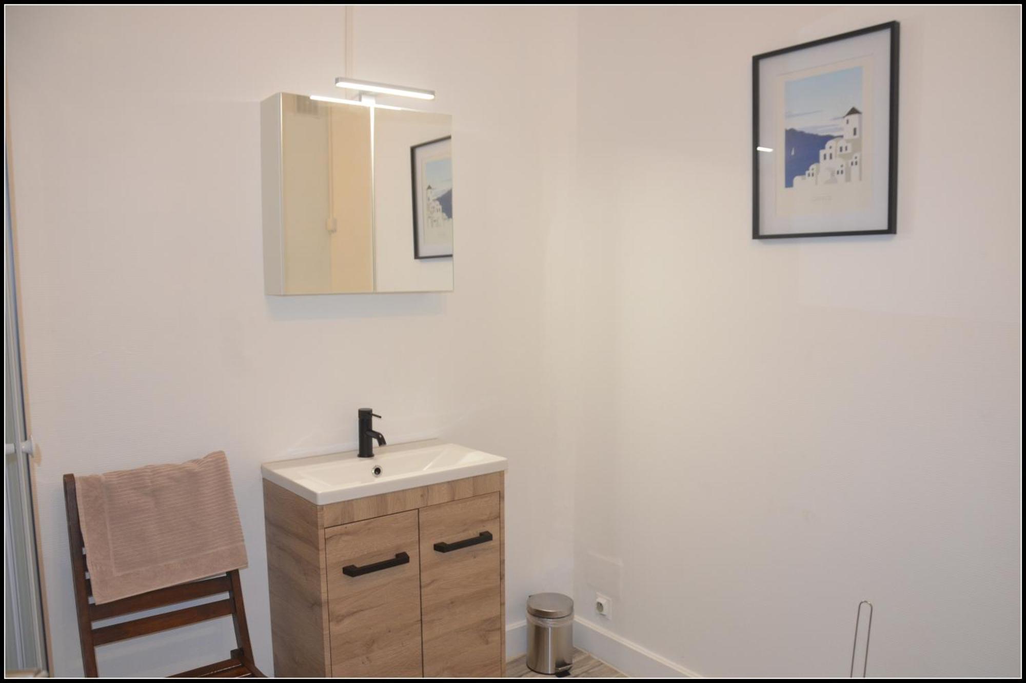 AU BORD DE L'EAU Studio 2 Chambon-sur-Voueize Esterno foto